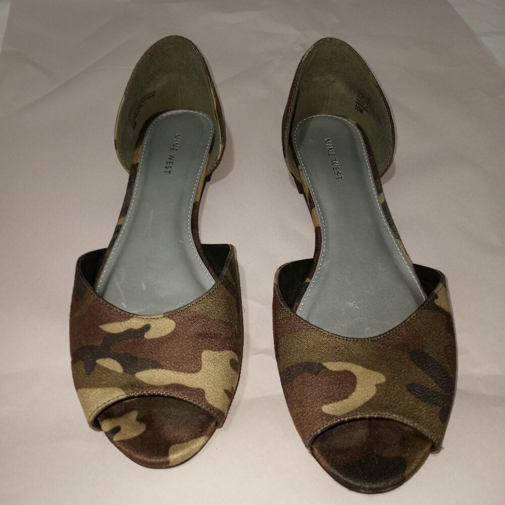 NINE WEST OPEN TOE CASUAL FLATS CAMO WOMENS SIZE 10